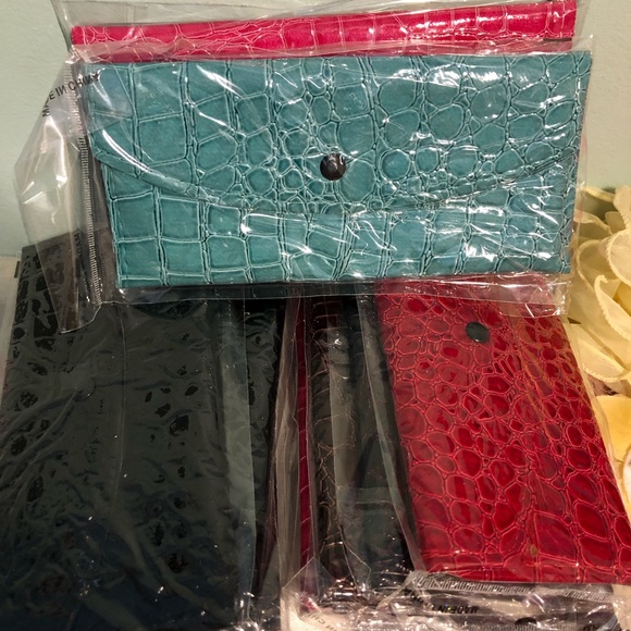 Wallets - Picture 3 of 3